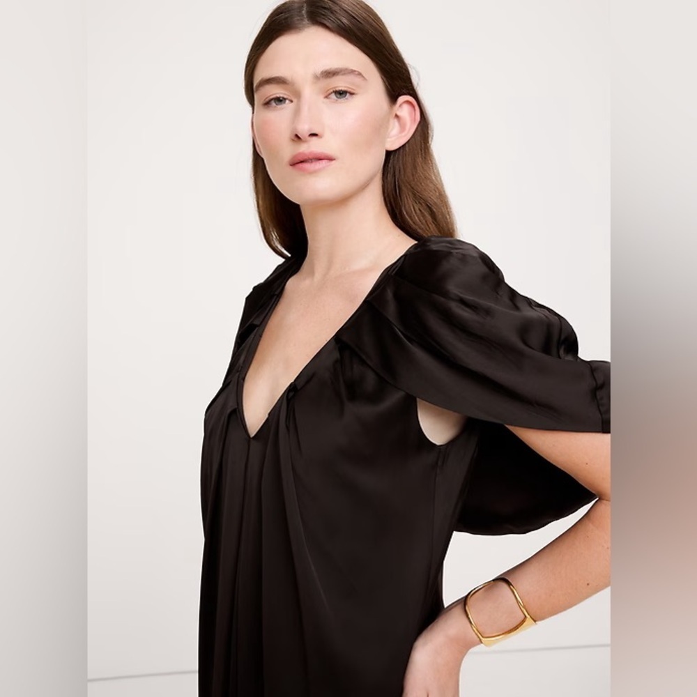 NEW! Banana Republic Stretch-Satin Cape Maxi Dress - Picture 6 of 7